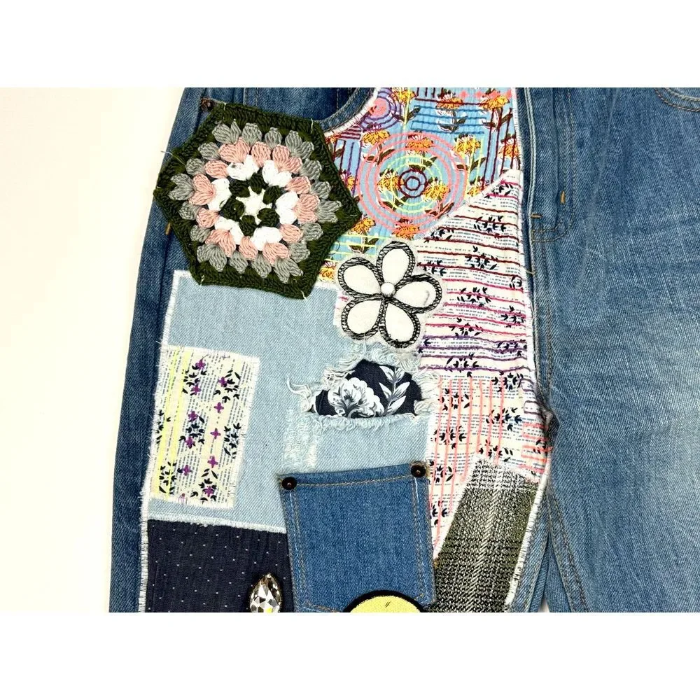 BDG Urban‎ Outfitters High Rise Flare Jeans Women 26 Art Patch Boho Hippie 70s